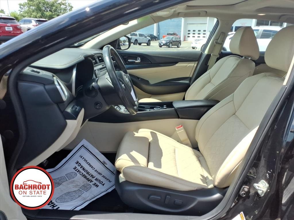 Used 2021 Nissan Maxima Platinum w/ Sport Mat Group FWD image 26