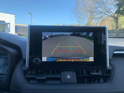 Used 2023 Toyota RAV4 AWD Hybrid image 16