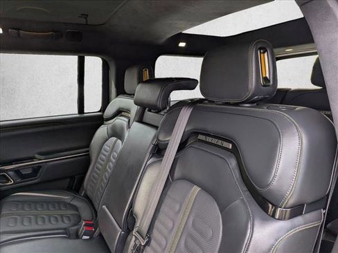 Used 2024 Rivian R1S Adventure AWD/4WD image 19