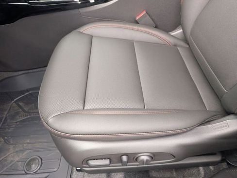 New 2026 Chevrolet Trax RS w/ Sunroof Package image 23