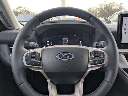 New 2026 Ford Explorer Active w/ Active Comfort Package RWD image 21