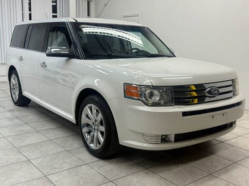 Used 2009 Ford Flex Limited image 1