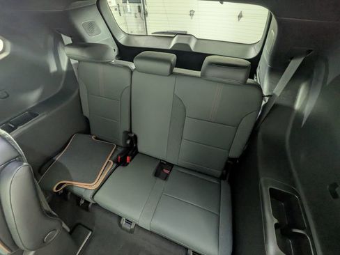 New 2026 GMC Acadia AT4 w/ Super Cruise Package image 36