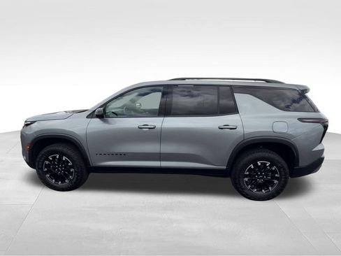 Certified 2025 Chevrolet Traverse Z71 w/ Driver Confidence Package AWD/4WD image 3