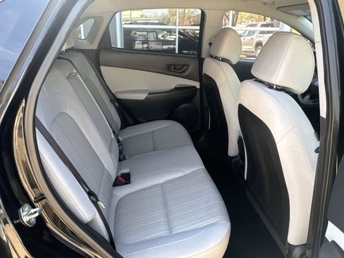 Used 2023 Hyundai Kona SEL image 24