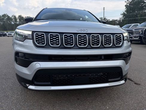 Certified 2025 Jeep Compass Limited w/ Elite Group AWD/4WD image 21