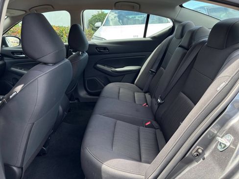 Used 2025 Nissan Altima 2.5 SV FWD image 22