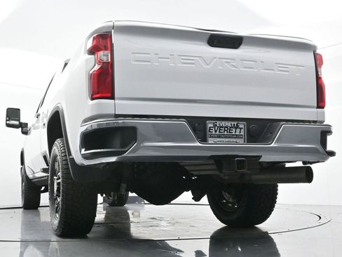 Used 2024 Chevrolet Silverado 2500 LTZ AWD/4WD image 46