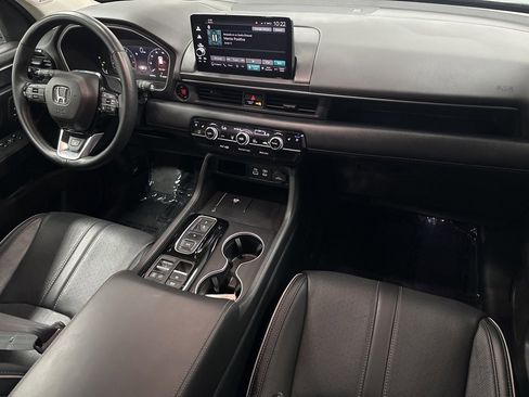 Used 2024 Honda Pilot Elite image 11
