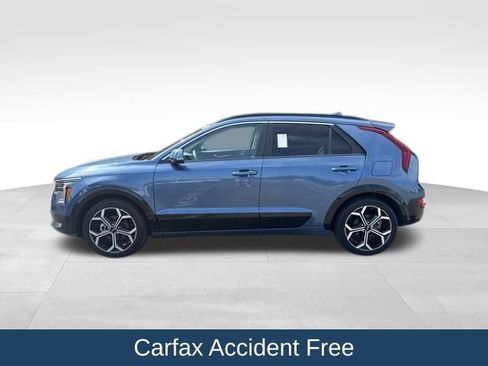 Used 2024 Kia Niro EX Touring FWD image 3