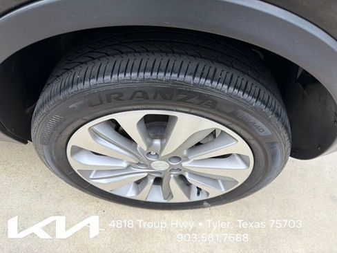 Used 2020 Buick Encore Preferred w/ Safety Package FWD image 7