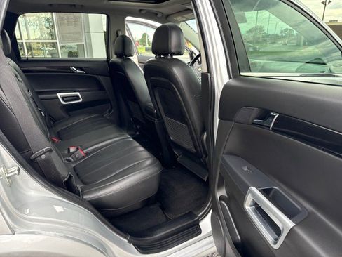 Used 2013 Chevrolet Captiva Sport LT w/ Convenience Package FWD image 27