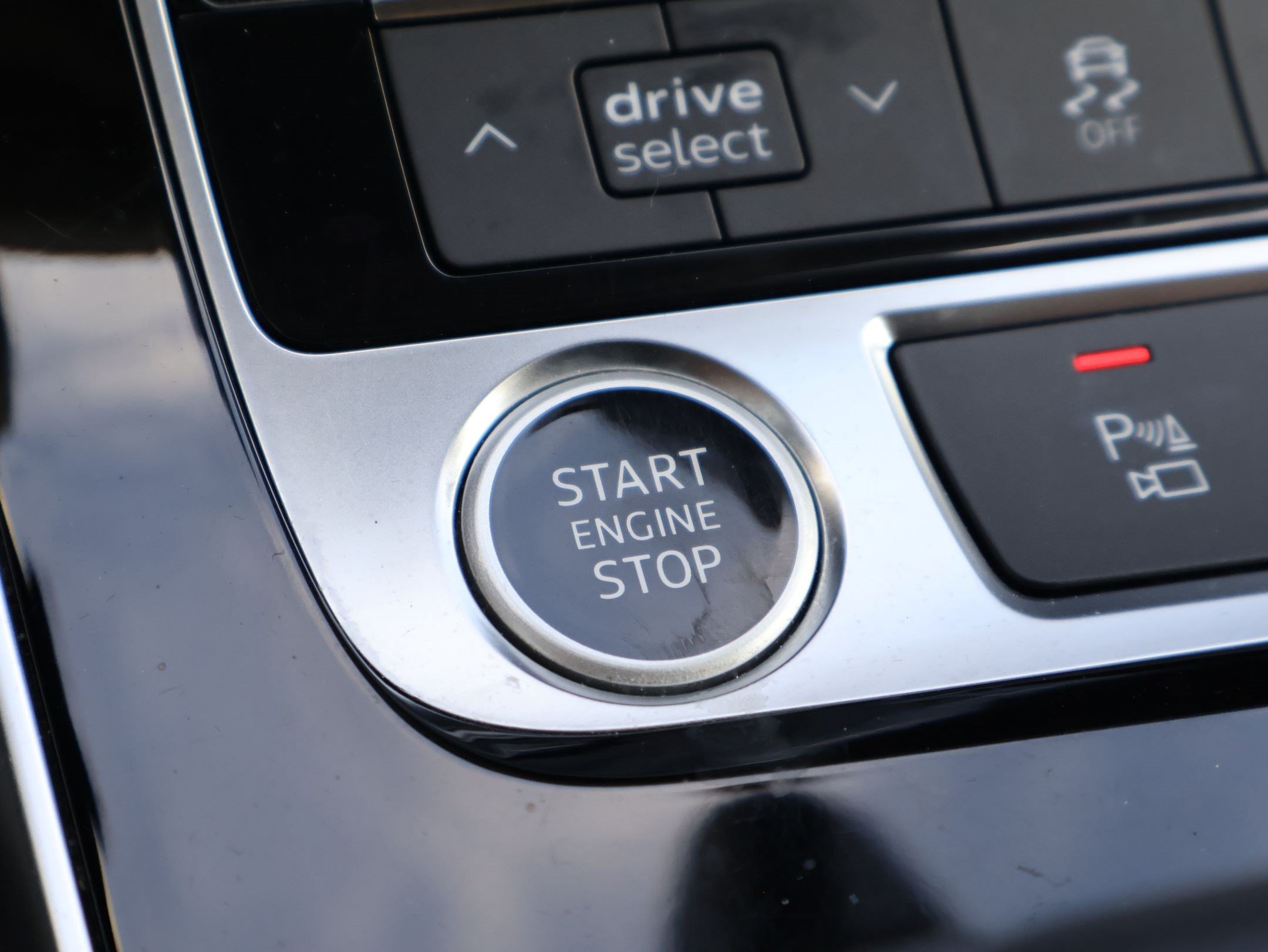 Used 2022 Audi Q8 Premium Plus AWD/4WD image 22