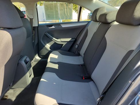 Used 2018 Volkswagen Jetta S image 8