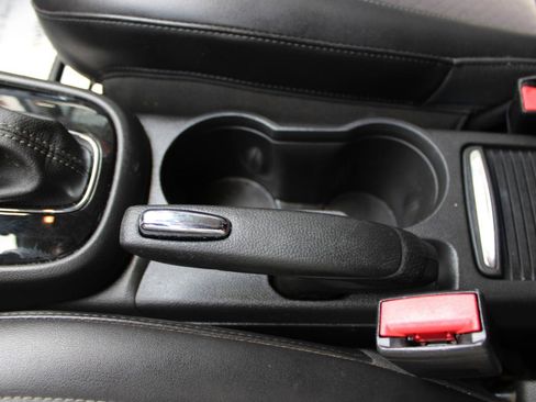 Used 2019 Buick Encore Sport Touring FWD image 41