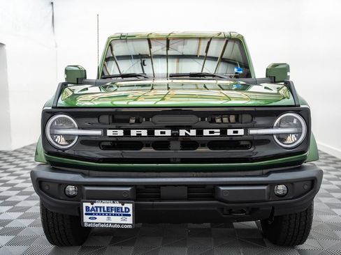 Used 2025 Ford Bronco Outer Banks AWD/4WD image 2