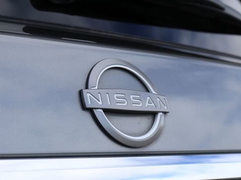 Used 2024 Nissan Armada SL image 30