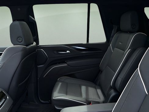 Certified 2024 Cadillac Escalade Sport w/ LPO, ONYX Package AWD/4WD image 16