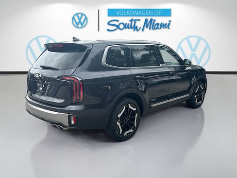 Used 2025 Kia Telluride EX w/ EX Captain's Chair Package FWD image 7