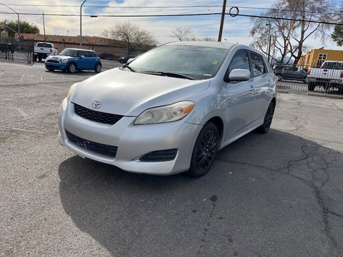 Used 2010 Toyota Matrix image 7