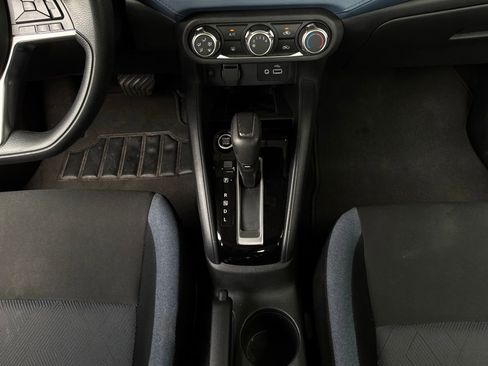 Used 2025 Nissan Versa SV FWD image 14