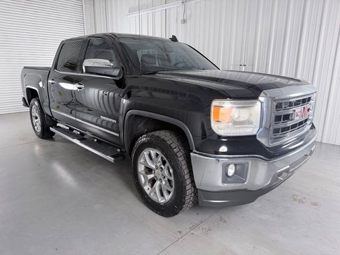 Used 2015 GMC Sierra 1500 SLT w/ SLT Crew Cab Value Package RWD image 3