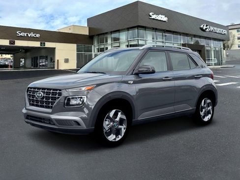 New 2026 Hyundai Venue SEL FWD image 2