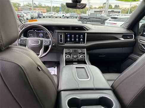Certified 2021 GMC Yukon Denali w/ Denali Premium Package image 21