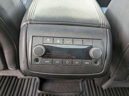 Used 2016 Buick Enclave Premium w/ Experience Buick Package AWD/4WD image 16