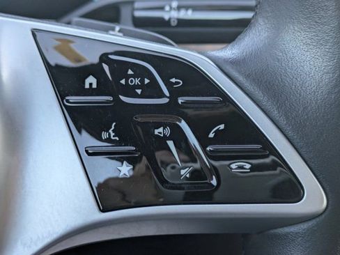 Used 2025 Mercedes-Benz C 300 Sedan image 21