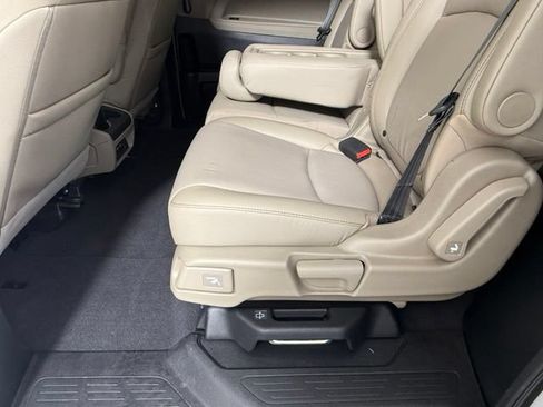 Used 2021 Honda Odyssey Touring image 34