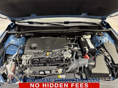 Used 2023 Toyota Camry SE image 10