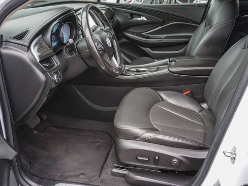 Used 2017 Buick Envision Essence FWD image 18