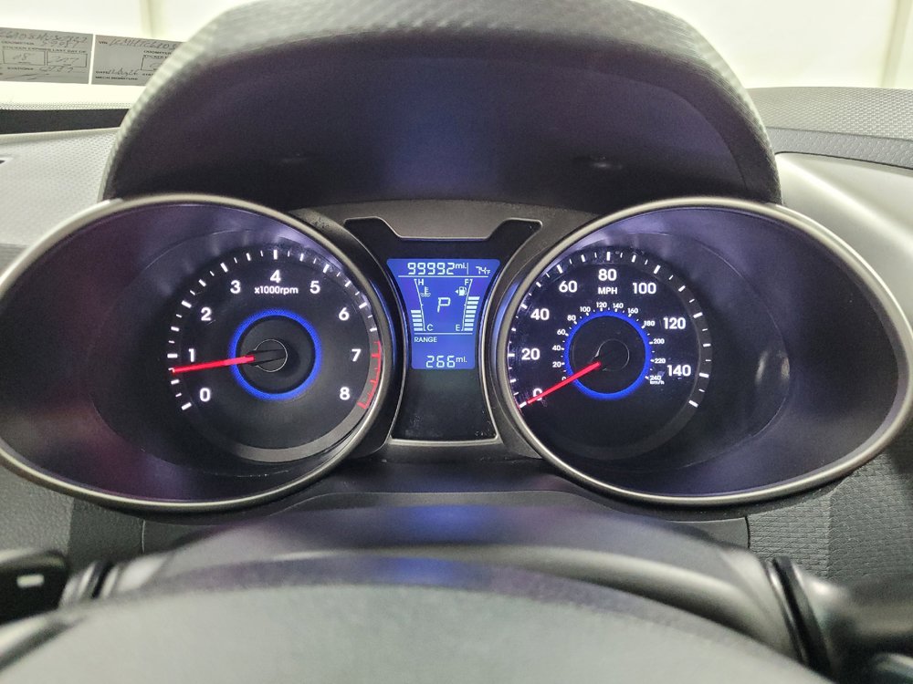 Used 2017 Hyundai Veloster FWD image 23