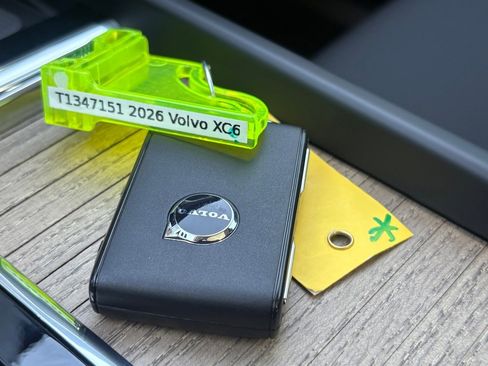 New 2026 Volvo XC60 B5 Plus w/ Protection Package Premier image 21