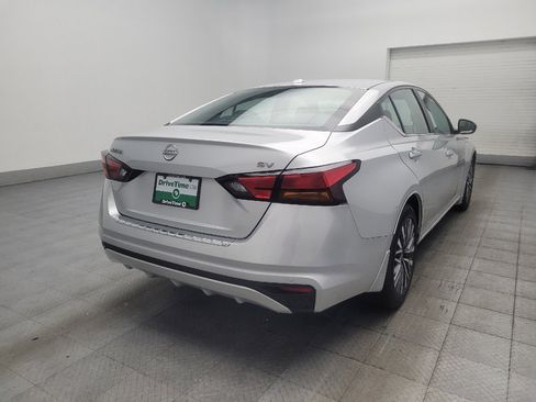 Used 2023 Nissan Altima 2.5 SV FWD image 9
