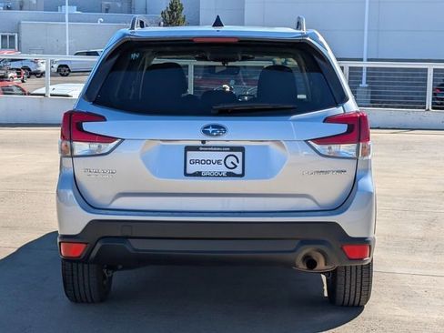 Used 2024 Subaru Forester Premium image 5