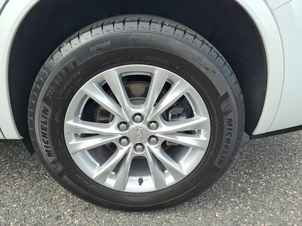 Used 2024 Cadillac XT6 Luxury AWD/4WD image 18