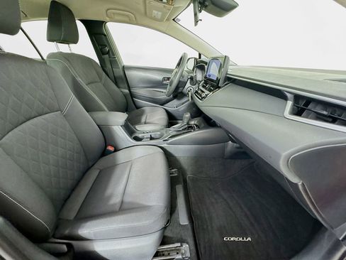 Used 2024 Toyota Corolla LE FWD image 33