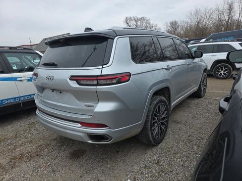 Used 2023 Jeep Grand Cherokee L Summit image 3