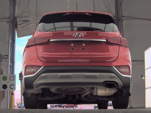 Used 2020 Hyundai Santa Fe SE image 6