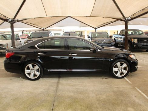 Used 2012 Lexus LS 460 image 8