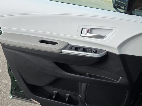 New 2026 Toyota Sienna XLE FWD image 23
