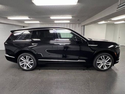 New 2026 Cadillac Vistiq Luxury w/ LPO, Floor Liner Package image 3