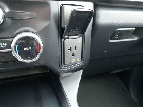 New 2026 Ford F350 Lariat image 28