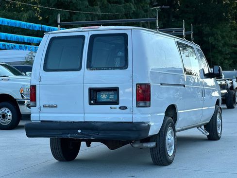 Used 2010 Ford E-350 and Econoline 350 Super Duty RWD image 7