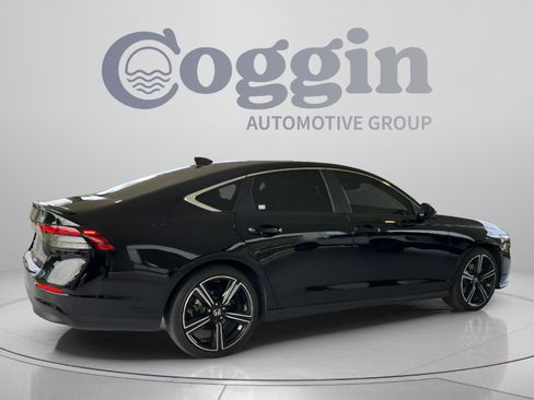 Used 2025 Honda Accord Sport image 5