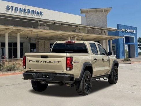 Used 2024 Chevrolet Colorado Trail Boss AWD/4WD image 5