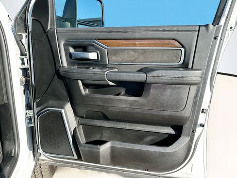Used 2024 RAM 2500 Laramie w/ Safety Group image 33