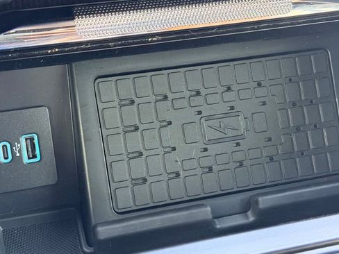 Used 2023 Ford F150 Platinum w/ Equipment Group 701A High image 28